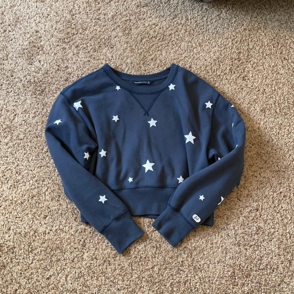 Abercrombie Cropped Star Crewneck